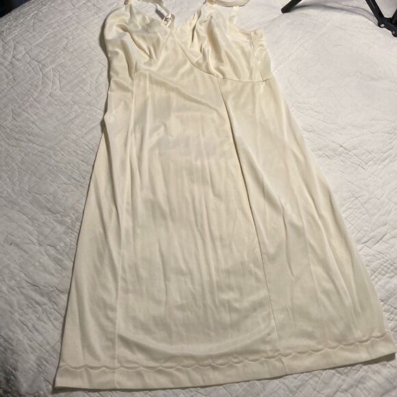 Vintage Sears Slip Cream Color size 34 - Picture 5 of 9